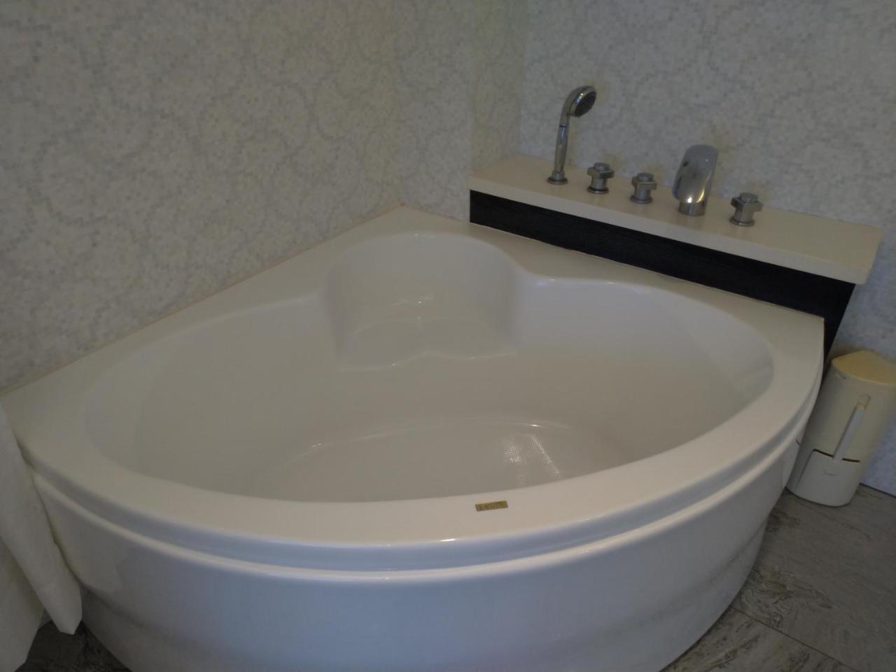 Bed and Breakfast Dear Garden Тонхэ Экстерьер фото